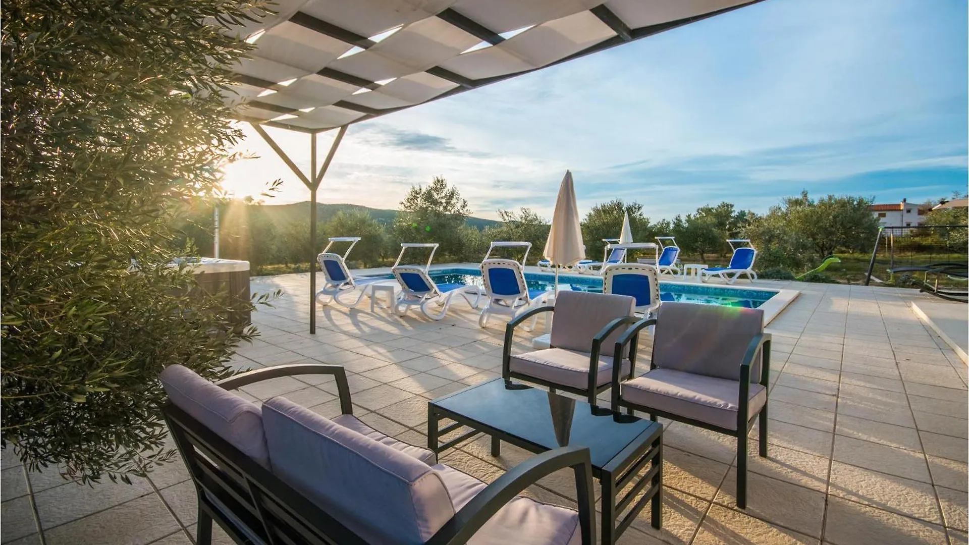 Lovely Home In Radosinovci With Wifi Pristeg 0*,  Croacia